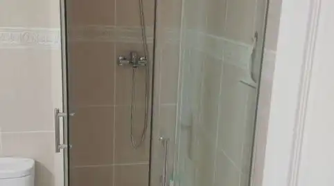 Badezimmer von Wohnung zur Miete in Burjassot mit Klimaanlage, Möbliert und Ofen