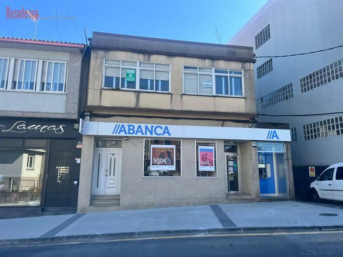 Außenansicht von Wohnung zum Verkauf in Coristanco mit Terrasse und Abstellraum