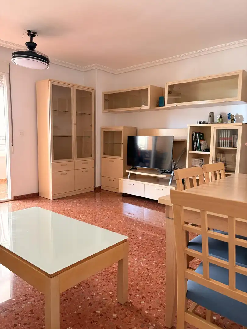Sala d'estar de Pis en venda en Alicante / Alacant amb Piscina comunitària