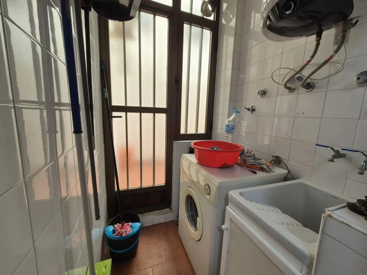 Küche von Wohnung zum Verkauf in El Ejido mit Klimaanlage, Abstellraum und Möbliert