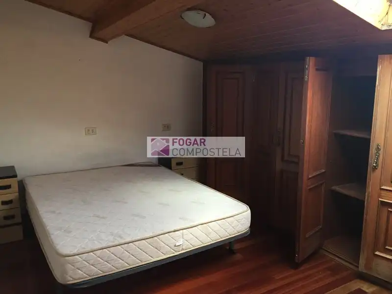 Bedroom of Flat for rent in Santiago de Compostela   with Furnished