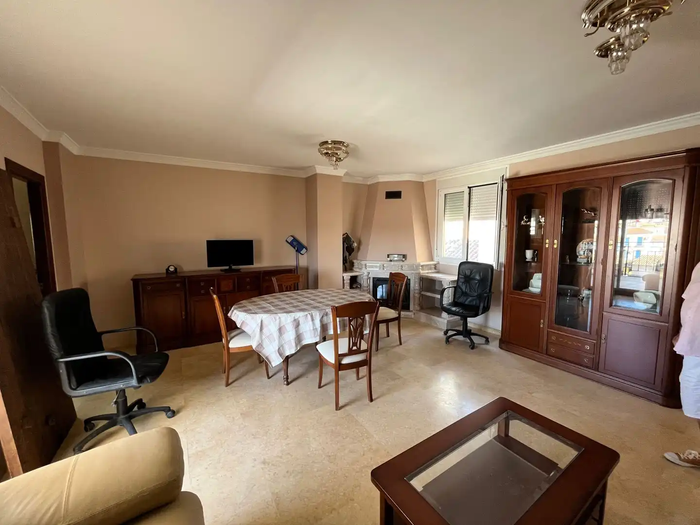 Flat with terrace for sale in Calle Ronda del Fresno 8, imagen 2