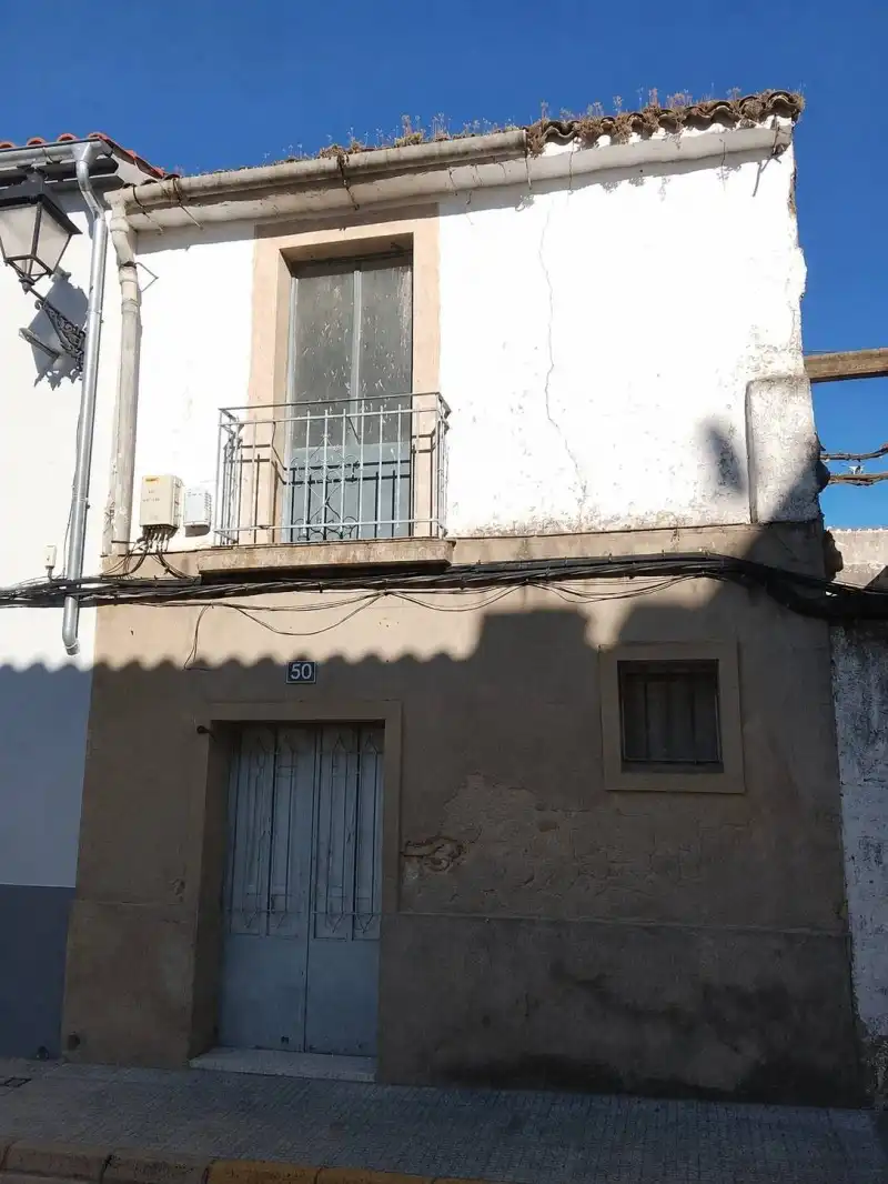 Chalet con jardín en venta en Casar de Cáceres