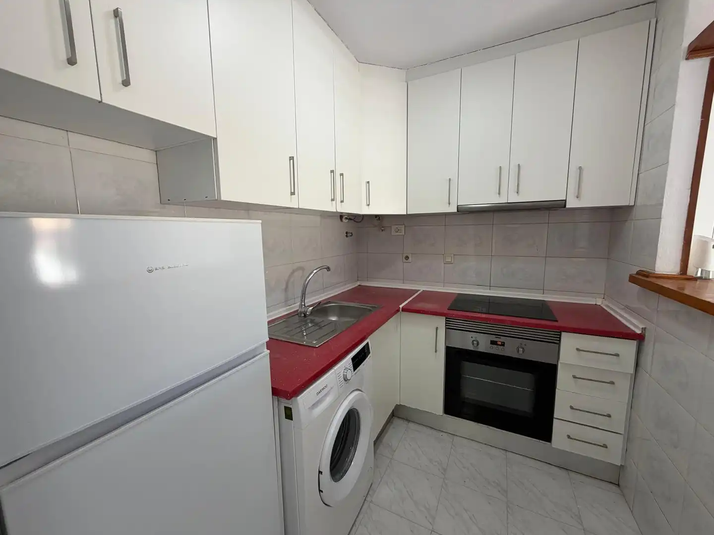 Kitchen of Flat for sale in Torrevieja  with Air Conditioner, Terrace and Community pool