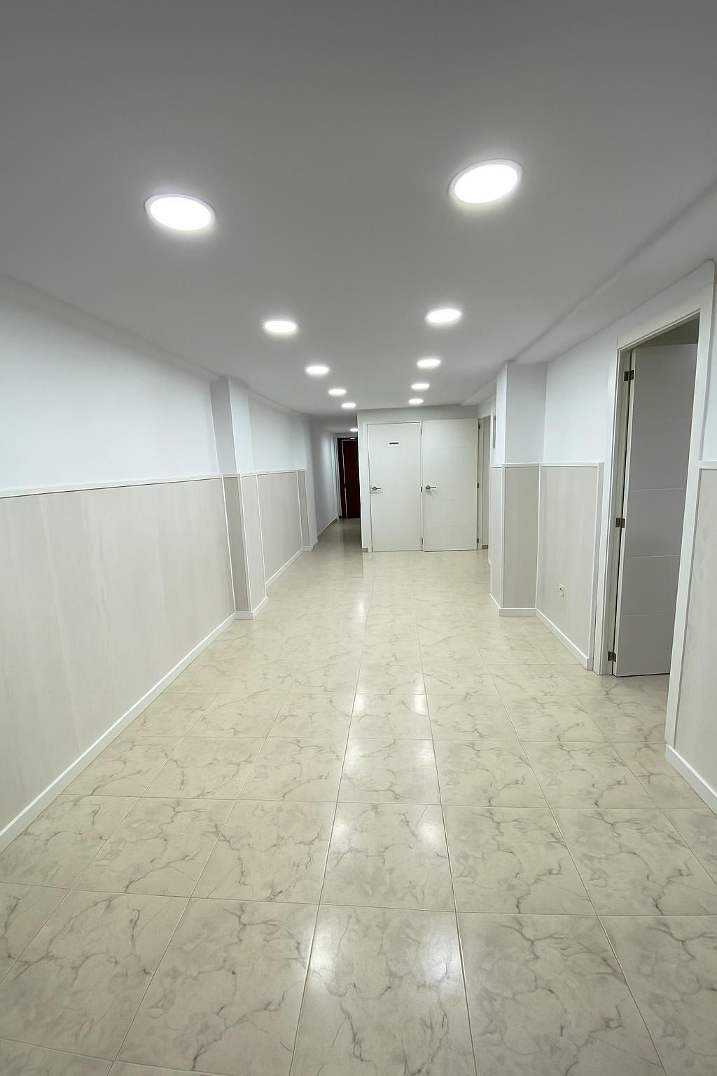 Flat for sale in  Madrid Capital  with Air Conditioner and Private garden