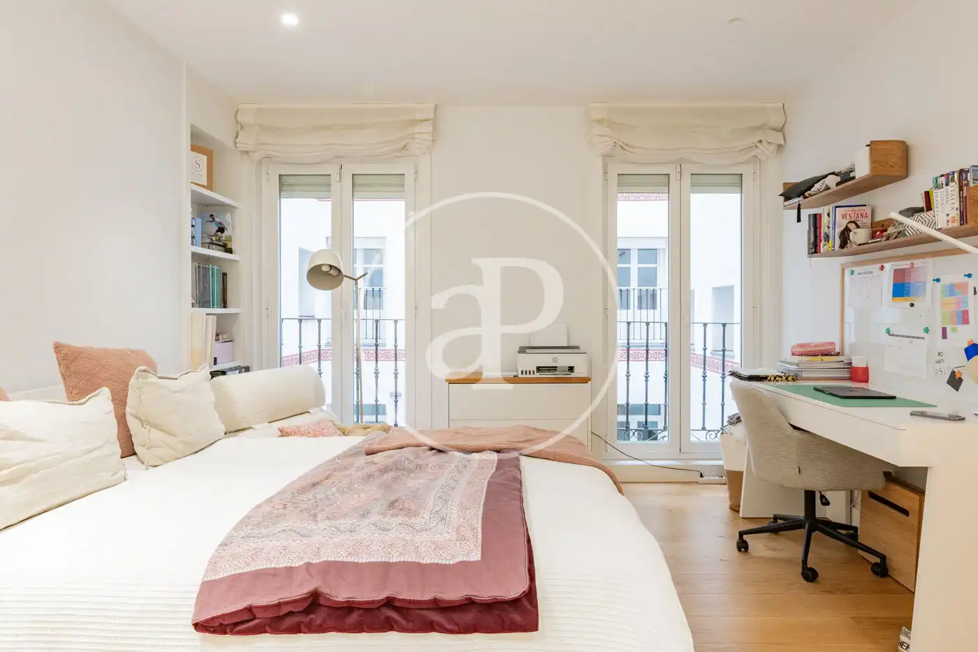 Piso con terraza en alquiler en Juan de Mena, imagen 33
