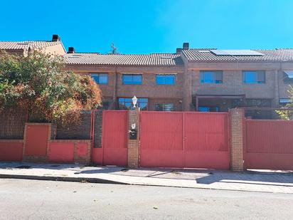 Exterior view of Single-family semi-detached for sale in Torrelodones  with Terrace