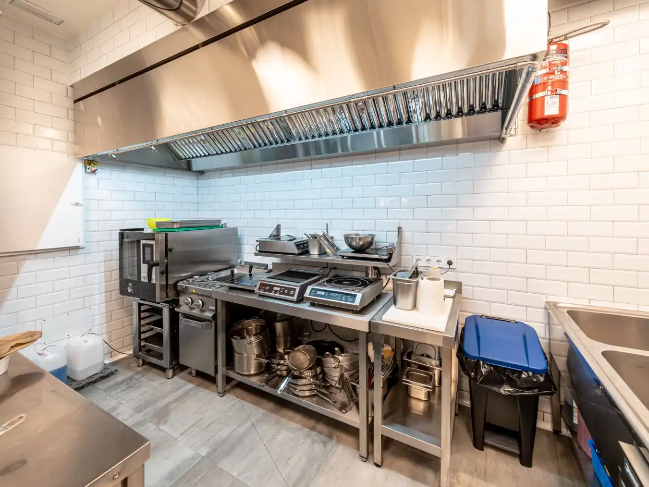 Cocina de Local en traspaso en Madrid con Aire acondicionado, Calefacción y Terraza