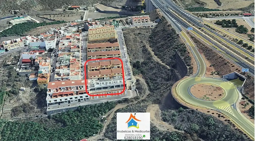 Außenansicht von Einfamilien-Reihenhaus zum Verkauf in Arucas mit Ofen, Mikrowelle und Balkon
