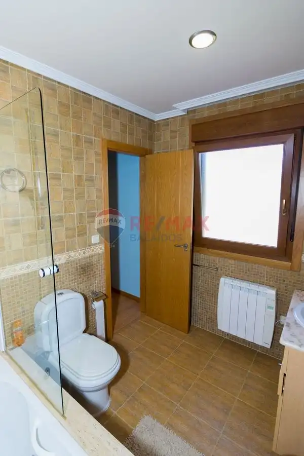Baño de Casa o chalet en venta en A Guarda   con Calefacción, Jardín privado y Terraza
