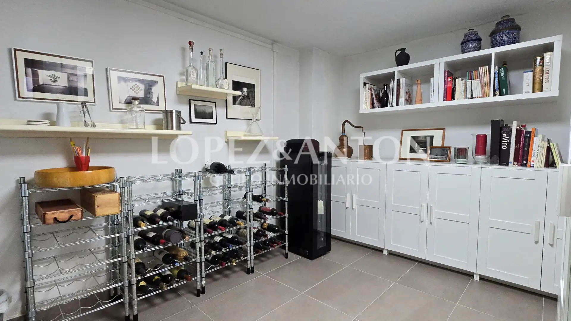 Houses for sale in L'Eliana  with Air Conditioner, Heating and Private garden