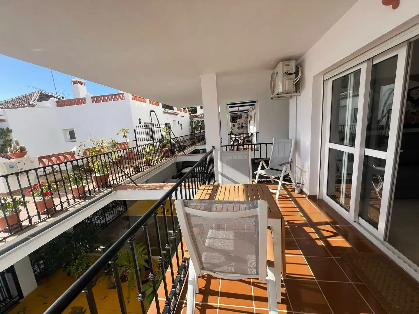 Terrassa de Apartament en venda en Mijas amb Aire condicionat, Terrassa i Piscina
