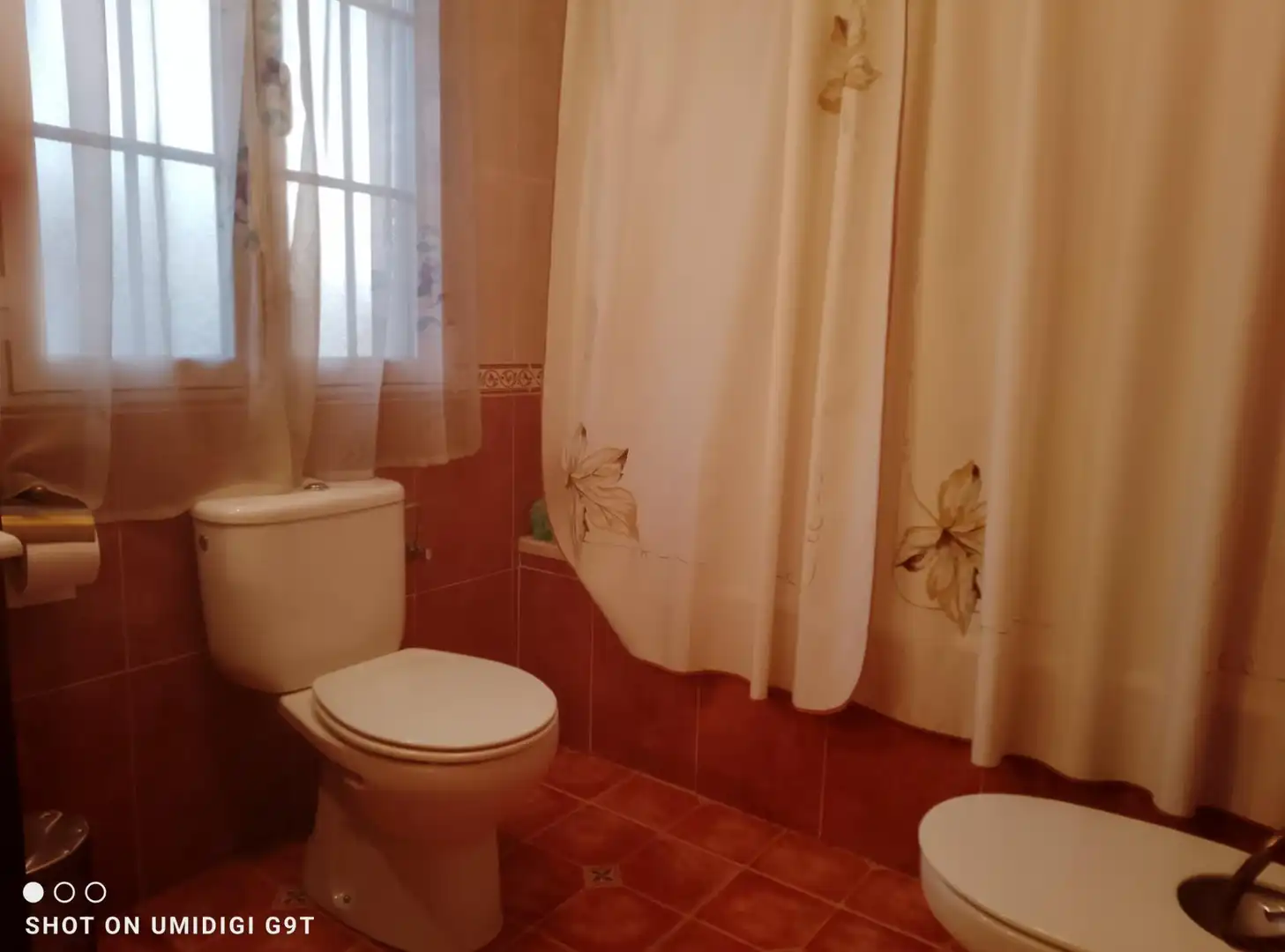 Baño de Casa adosada en venta en Yuncos con Calefacción, Jardín privado y Terraza