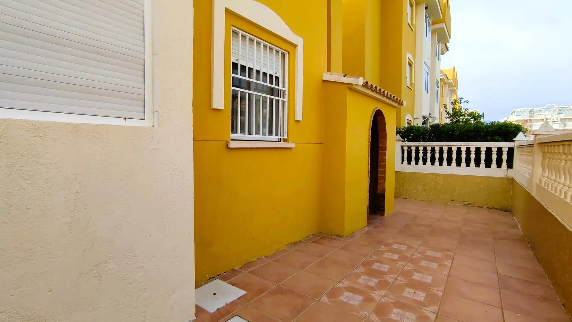 Vista exterior de Apartamento en venta en Xeraco con Terraza, Trastero y Piscina comunitaria