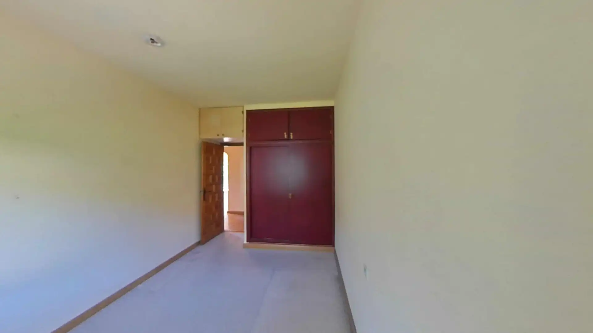 Habitación de Piso en venta en Sant Joan de les Abadesses con Calefacción, Terraza y Trastero