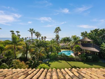 House with pool for sale in GRANADOS-UR SIERRA BLANCA 2