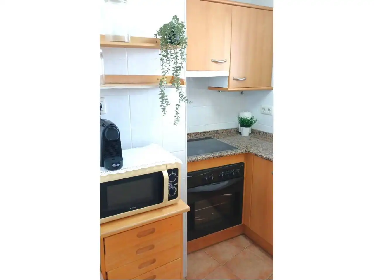 Cuina de Apartament de lloguer en Cambrils amb Aire condicionat, Parquet i Terrassa