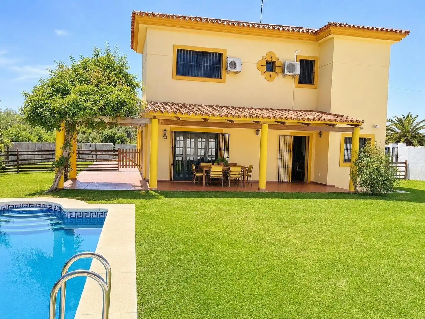 Jardín de Casa o chalet en venta en Algeciras con Jardín privado, Trastero y Piscina