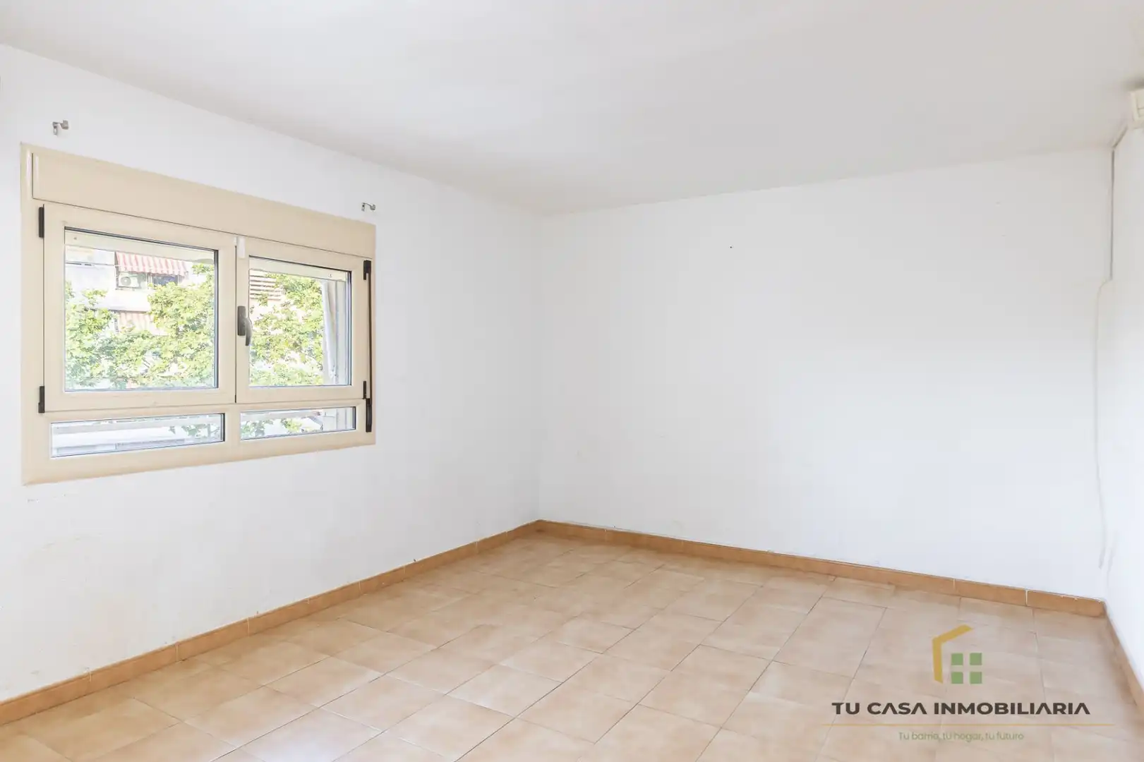 Bedroom of Flat for sale in Badalona  with Air Conditioner