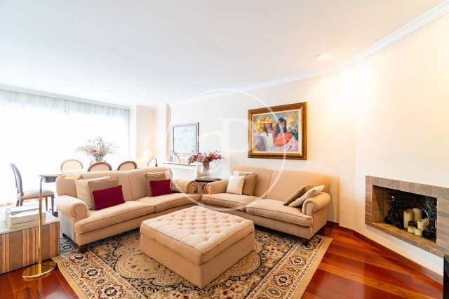 Piso en Alquiler en Aragon en Sant Gervasi- Galvany