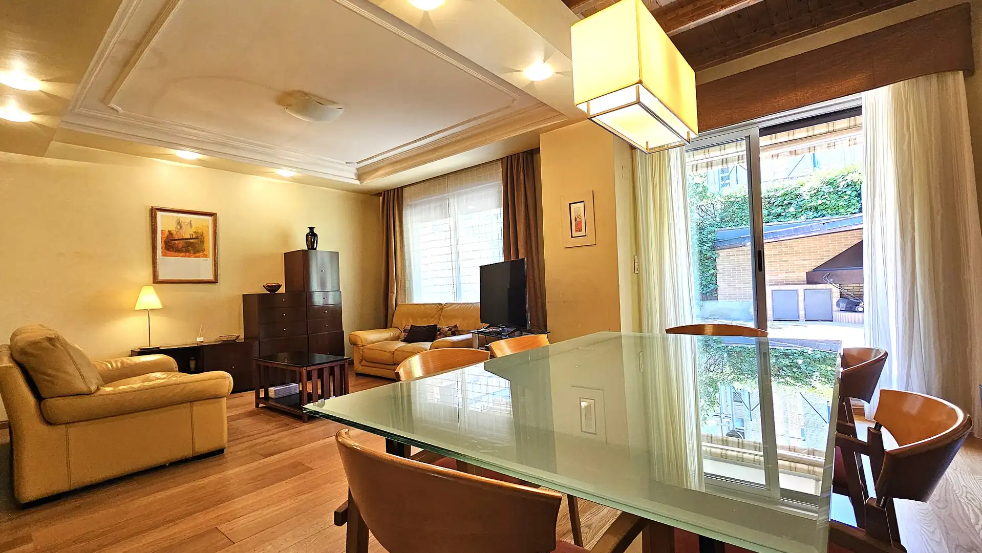 Sala de estar de Casa adosada en venta en Zaragoza con Aire acondicionado, Calefacción y Jardín privado