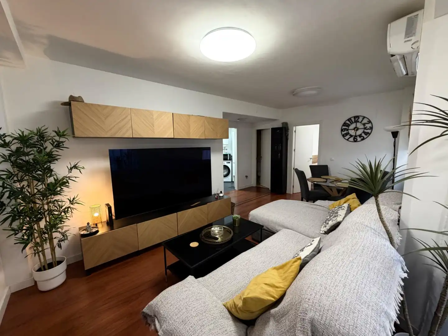 Wohnzimmer von Wohnung zur Miete in La Zubia