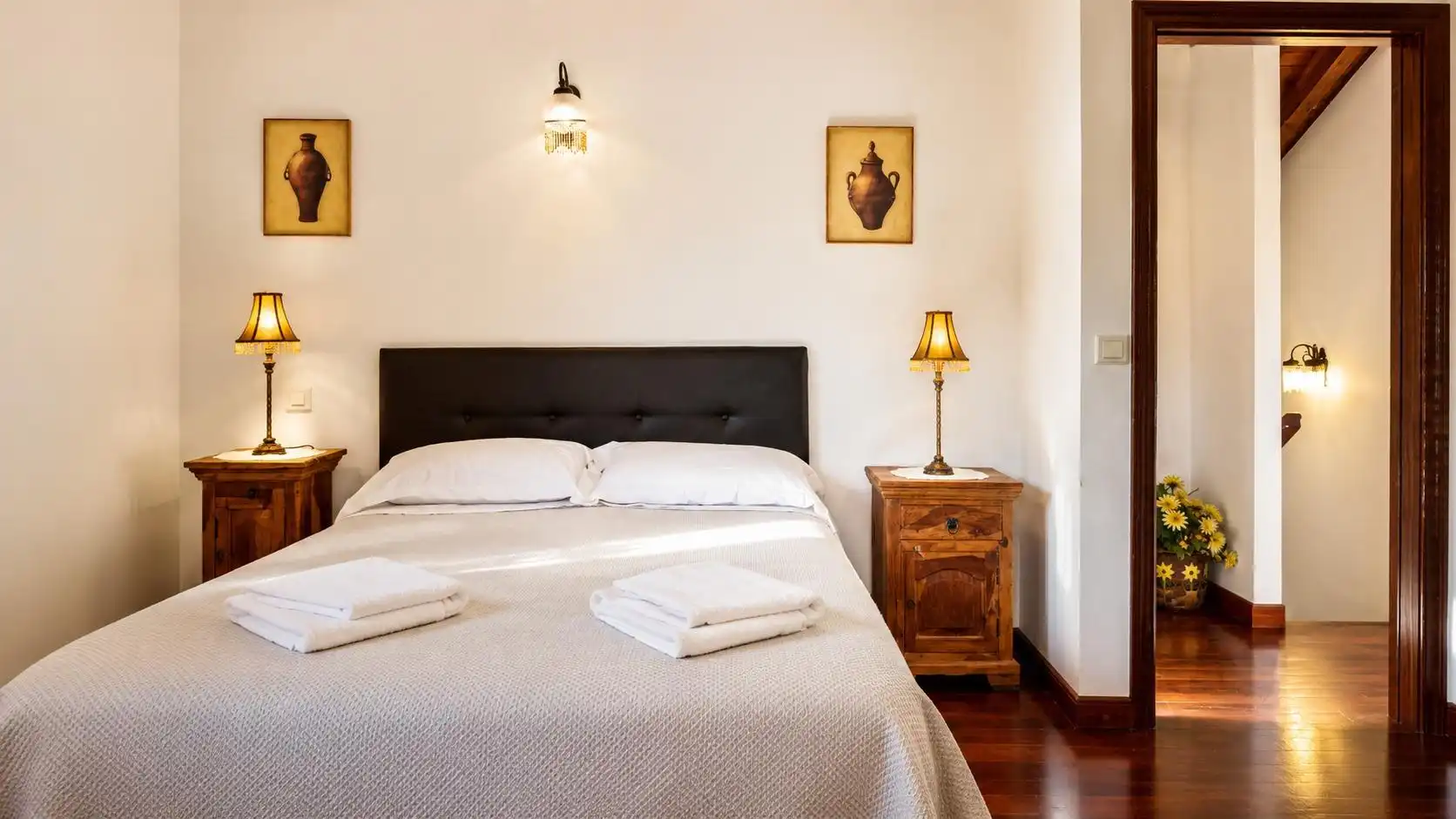 Schlafzimmer von Maisonette zum Verkauf in Comillas (Cantabria) mit Heizung und Alarm