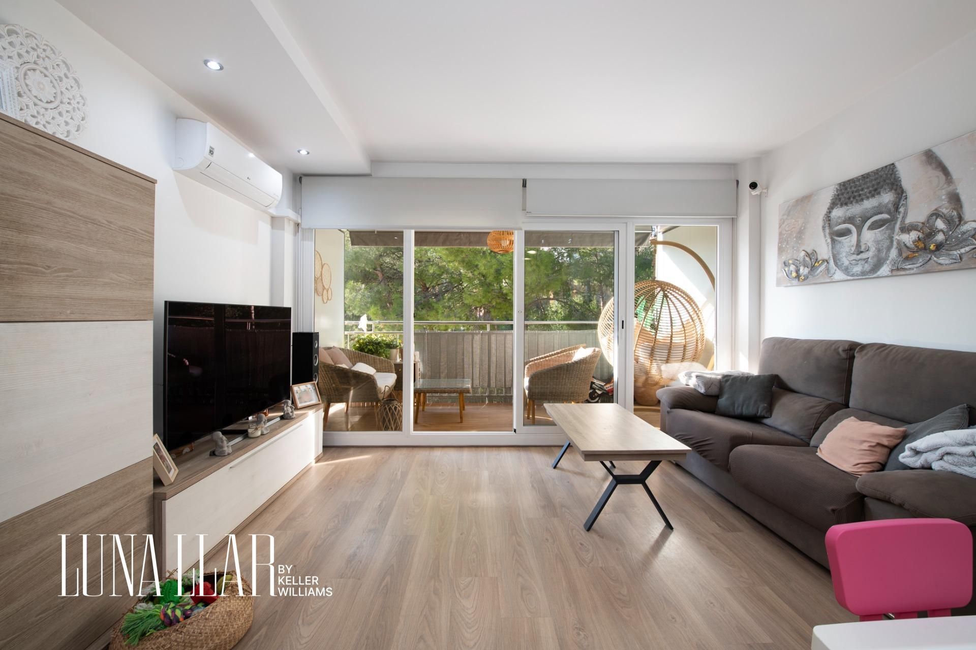 Sala d'estar de Pis en venda en Castelldefels amb Balcó