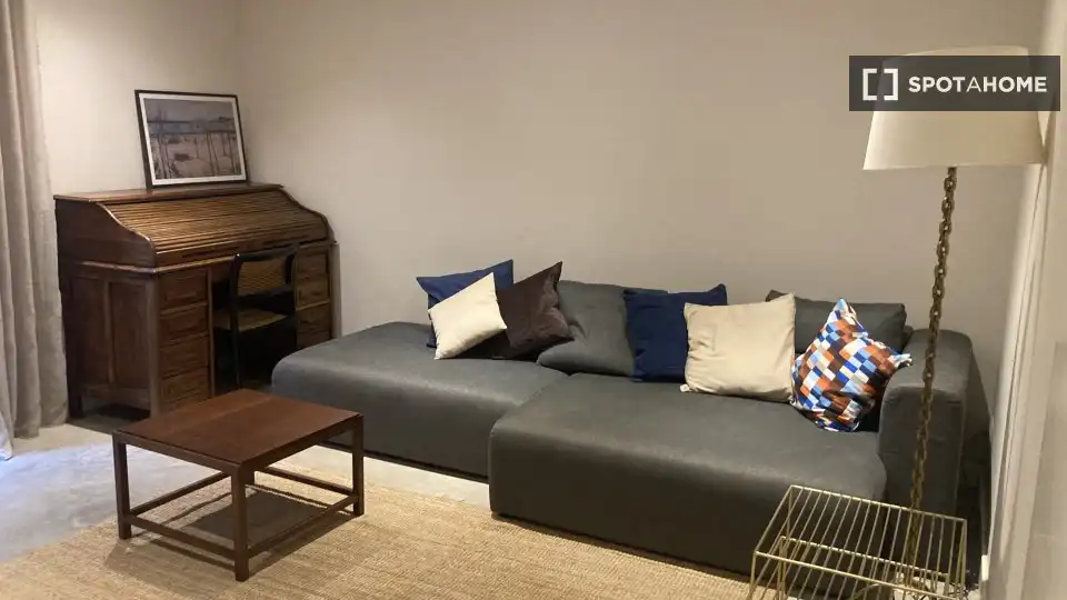 Living room of Flat for rent in Sabadell  with Air Conditioner, Heating and Furnished