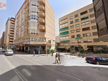 Local comercial en venta en Lorca Ciudad