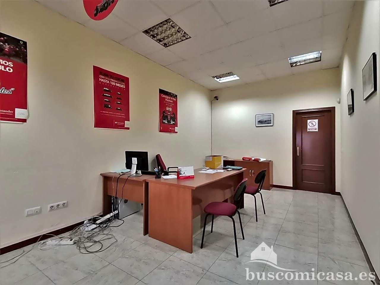 Premises for sale in Linares  with Air Conditioner and Furnished