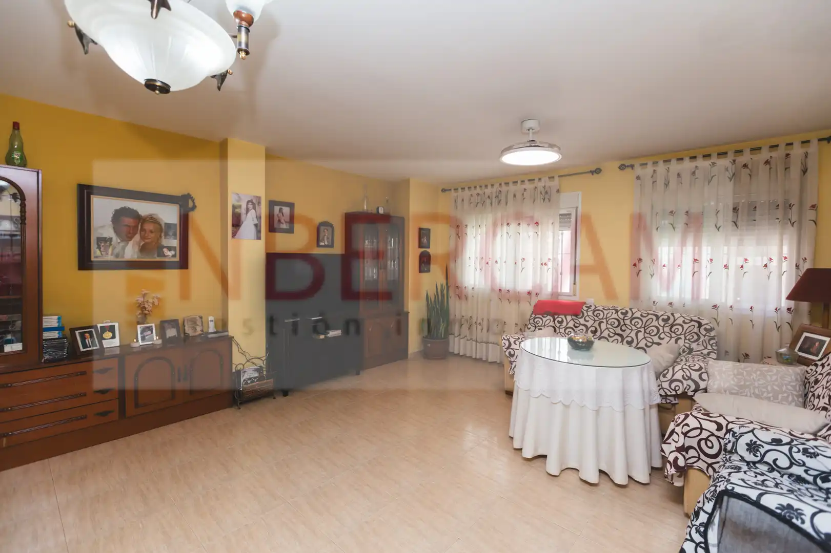 Sala de estar de Piso en venta en El Ejido con Aire acondicionado, Terraza y Amueblado