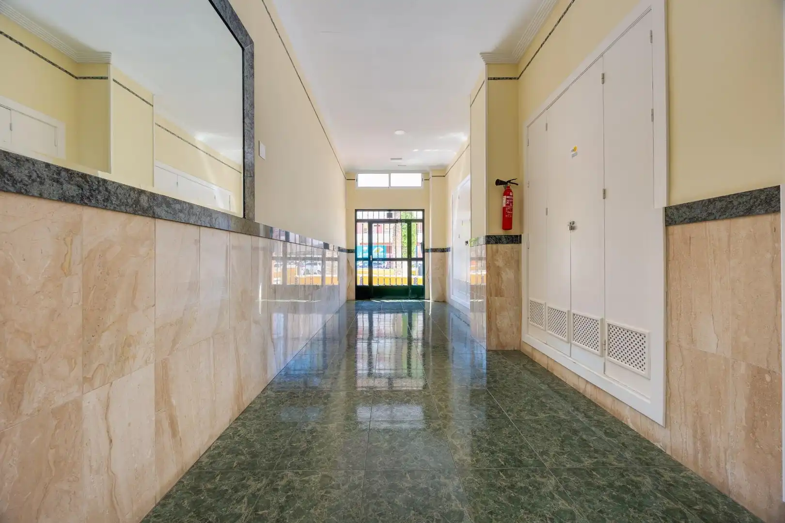 Apartament en venda en Torrevieja amb Aire condicionat, Terrassa i Moblat