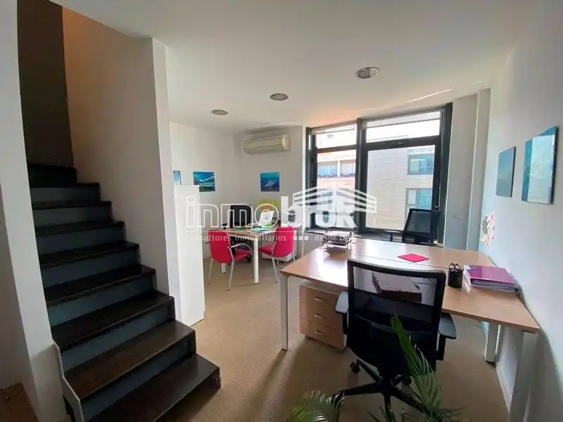 Office for sale in Madrid  with Air Conditioner