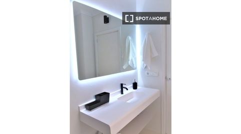 Foto 3 de Habitació a Casco Antiguo - Sta. Cruz - Ayuntamiento, Alicante / Alacant