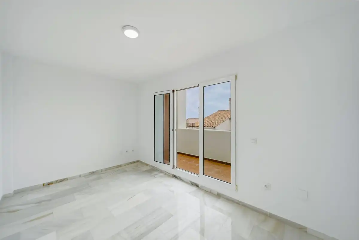 Bedroom of Duplexes for sale in Benalmádena  with Air Conditioner, Terrace and Storage room