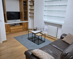 Living room of Apartment for sale in  Madrid Capital  with Air Conditioner, Heating and Parquet flooring