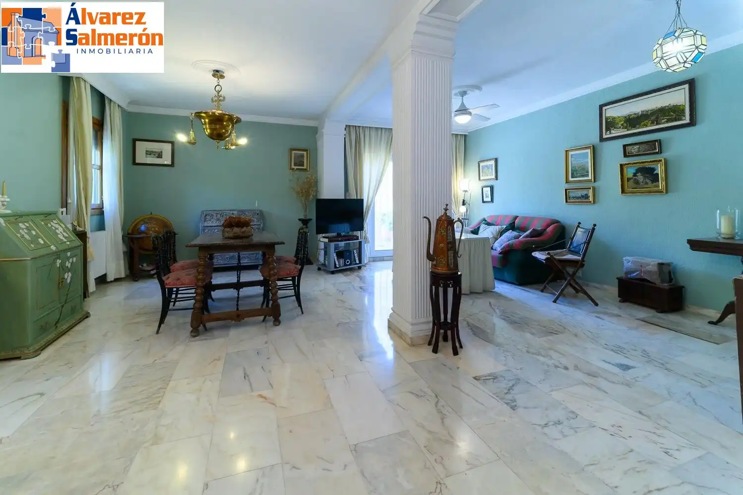 Sala de estar de Casa o chalet en venta en Albolote con Piscina
