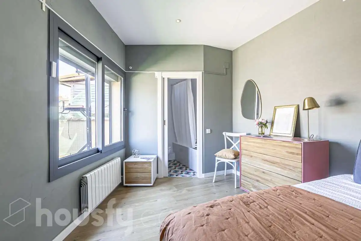 Ático en venta en Carrer de Jaume Fabra, El Poble Sec - Parc de Montjuïc