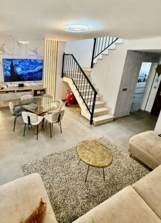 Casa adosada en venta en Santa Lucía de Tirajana con Amueblado, Microondas y TV
