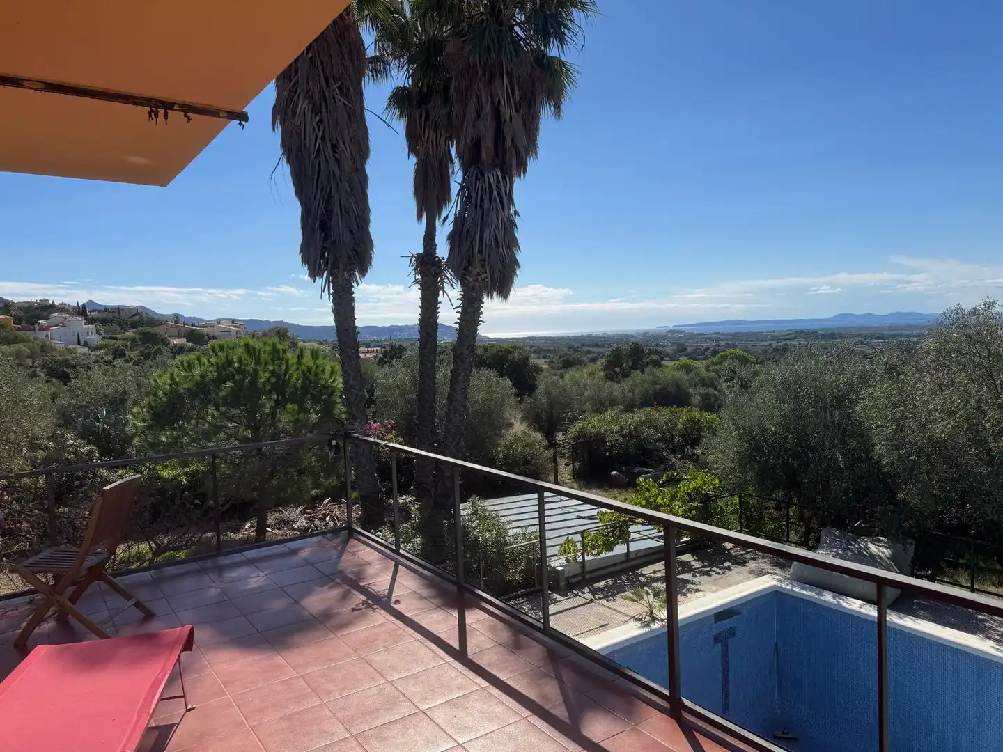 Casa amb jardí en venda a Carrer de Vilajuïga 13, imagen 2