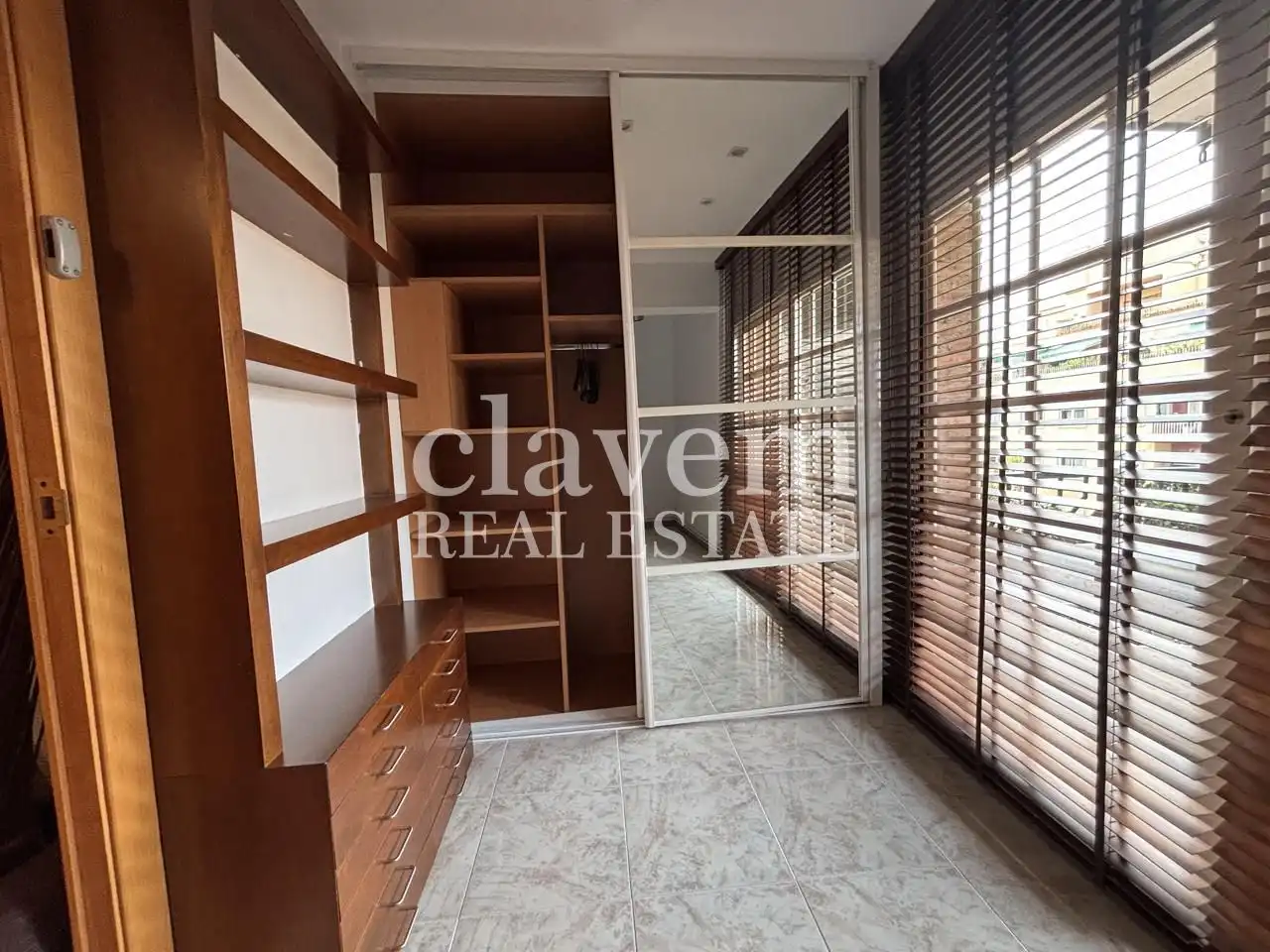 Flat for rent in Barcelona  with Heating, Furnished and Community pool