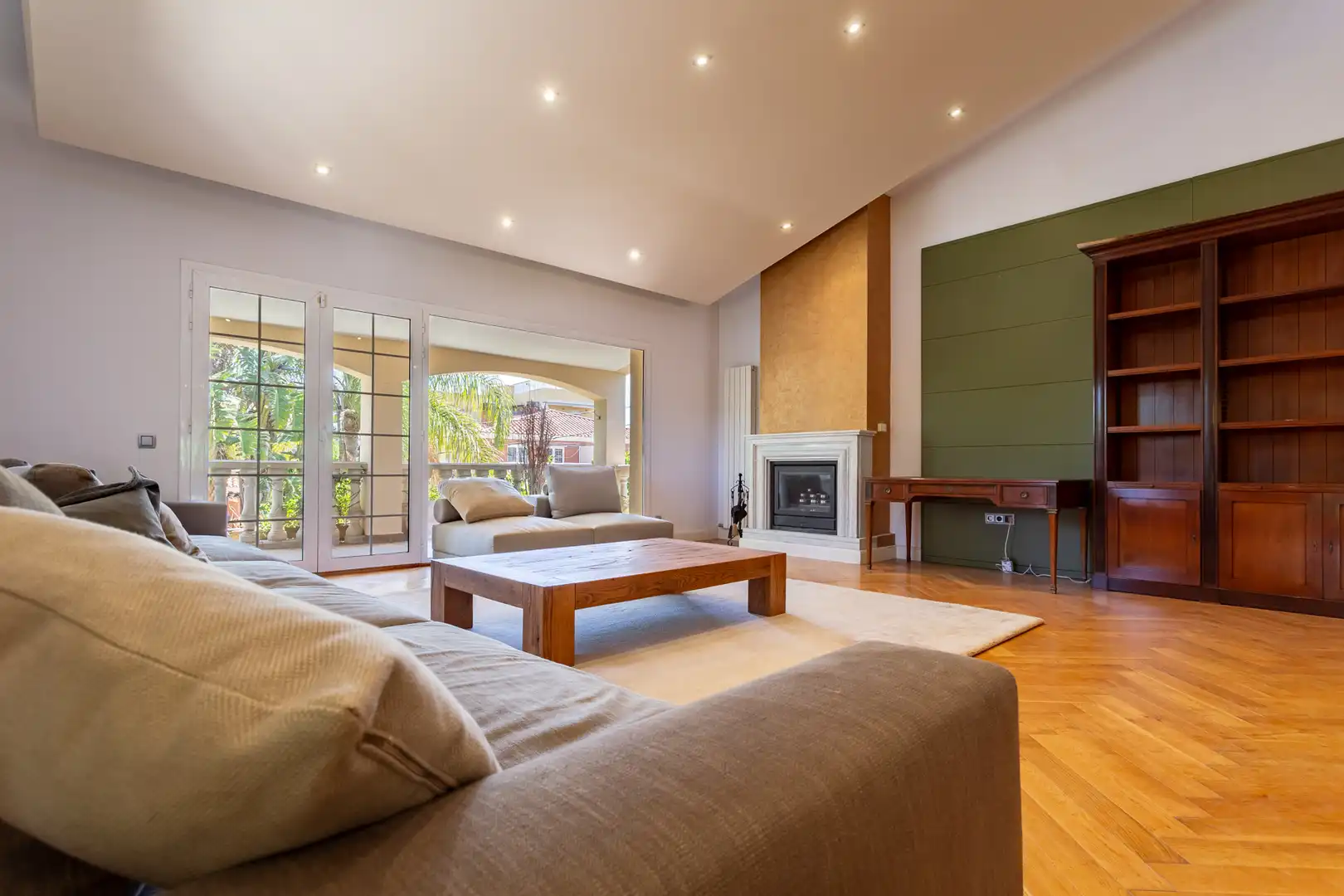 Sala d'estar de Casa o xalet en venda en Salou amb Aire condicionat, Calefacció i Jardí privat