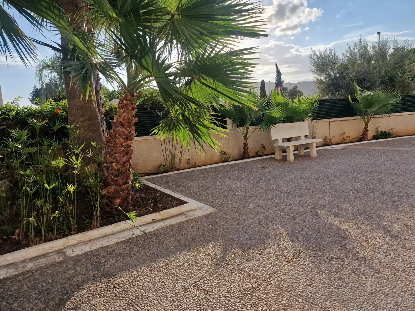 Apartament amb piscina en venda a Avenida LA MARINA, imagen 28