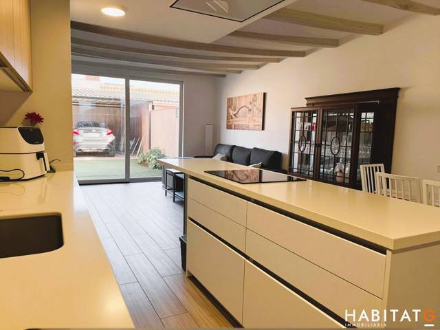 Casa adosada en Venta en Bellpuig