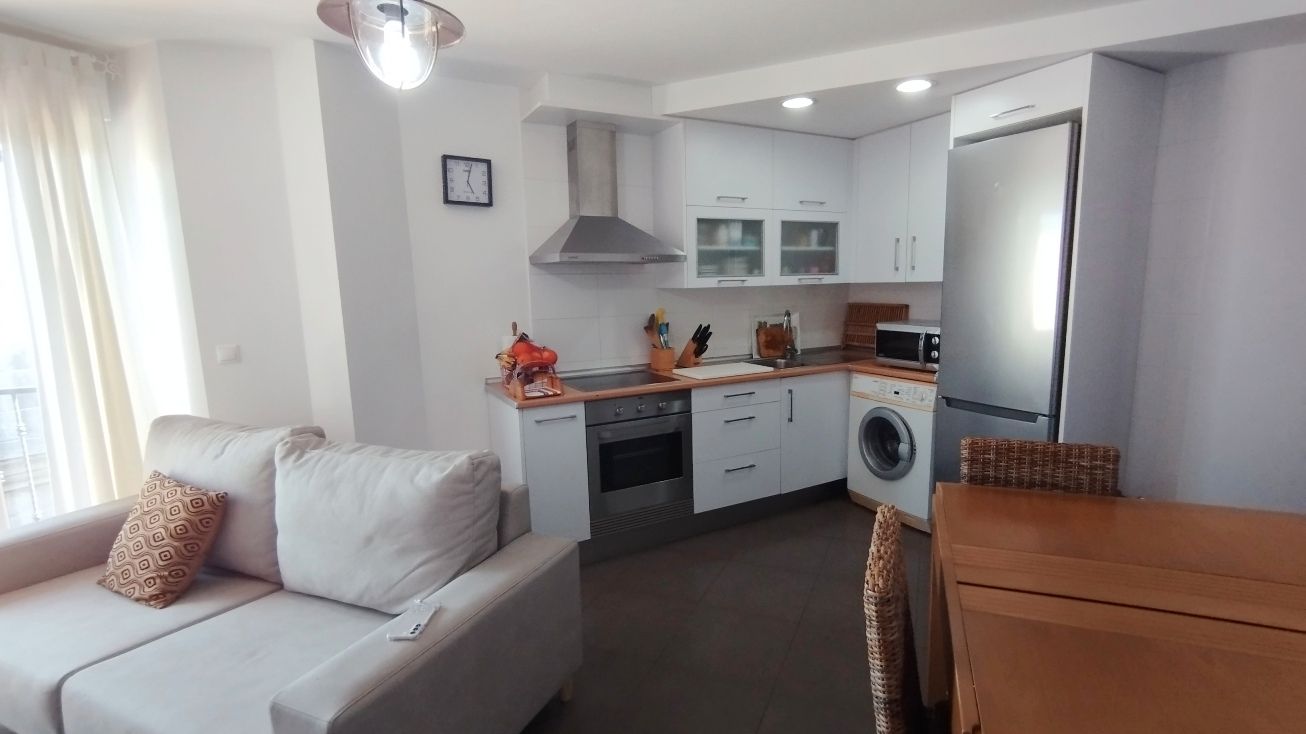 Cuina de Apartament de lloguer en Ribeira amb Calefacció, Moblat i Balcó