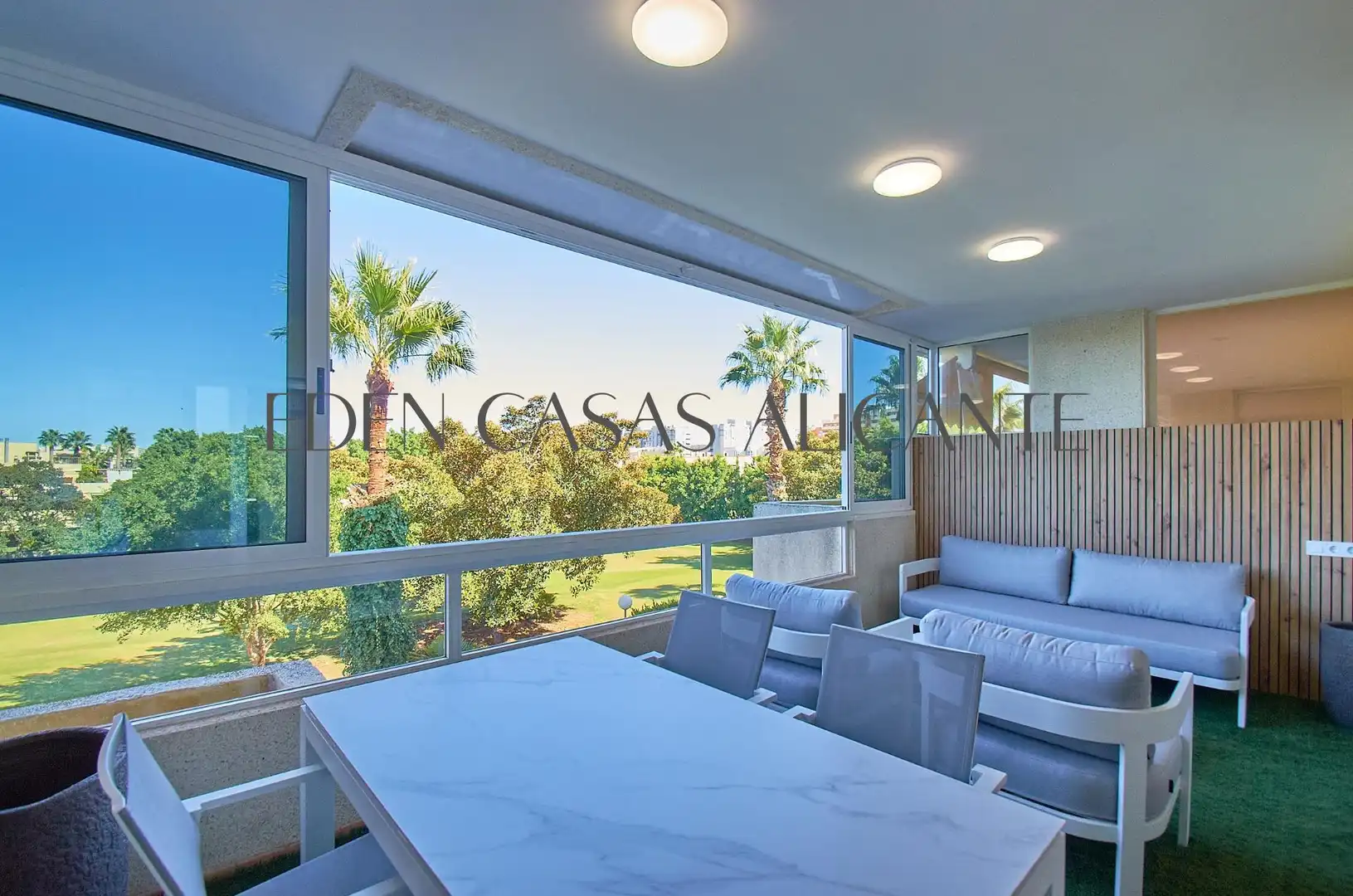 Piso con terraza en venta en Avenida PINTOR FERNANDO SORIA, imagen 2
