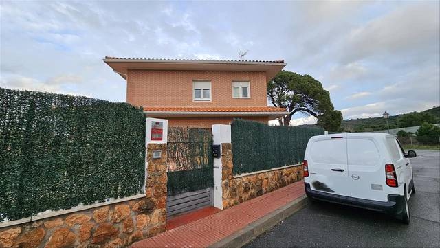 Casa-chalet en Venta en Pelayos de la Presa