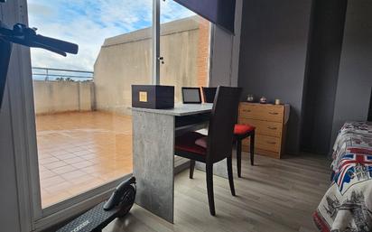 Terrassa de Dúplex en venda en La Pobla de Vallbona amb Aire condicionat, Calefacció i Parquet