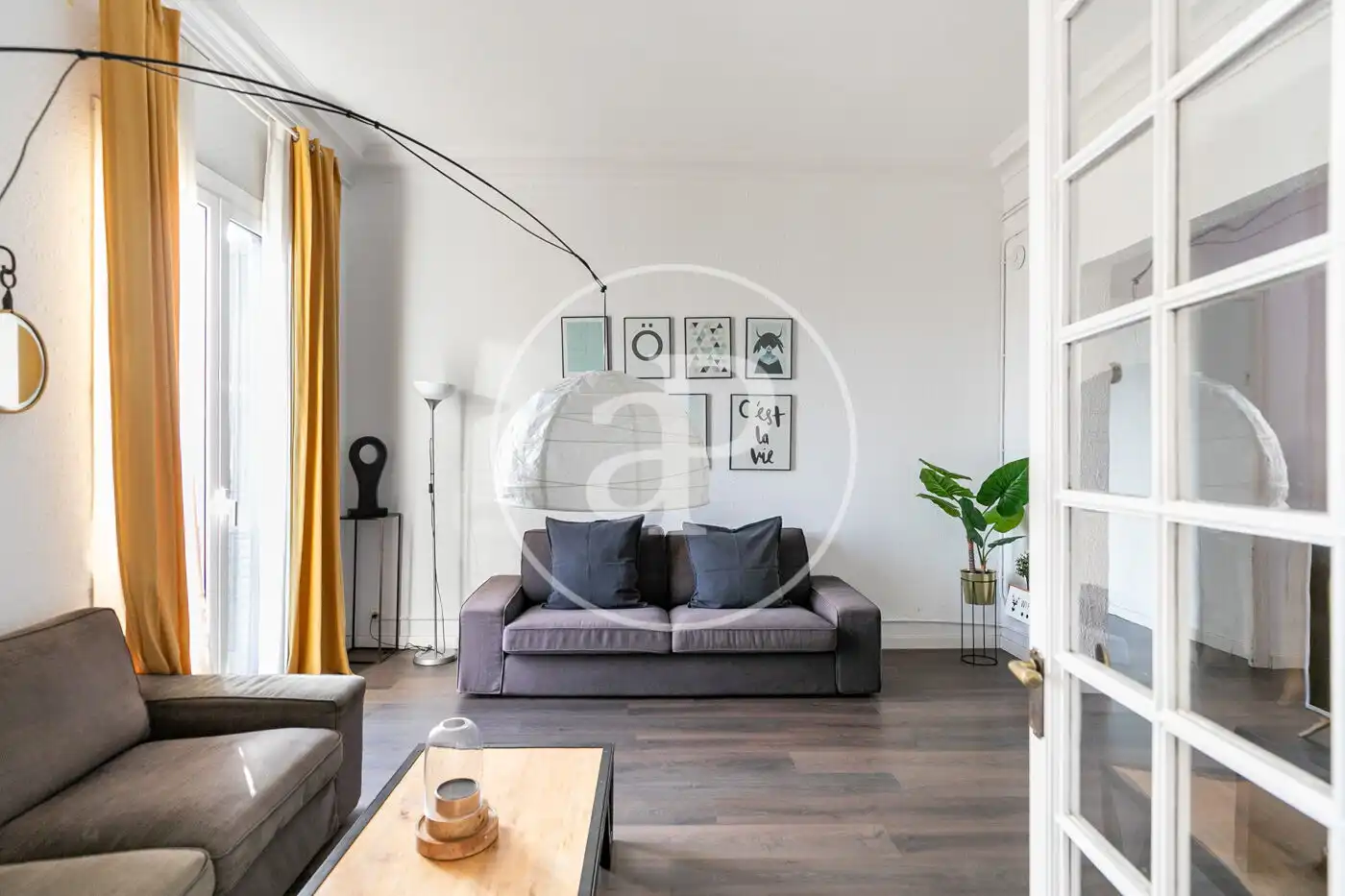 Piso con terraza en venta en Carrer de la Reina Cristina, imagen 3